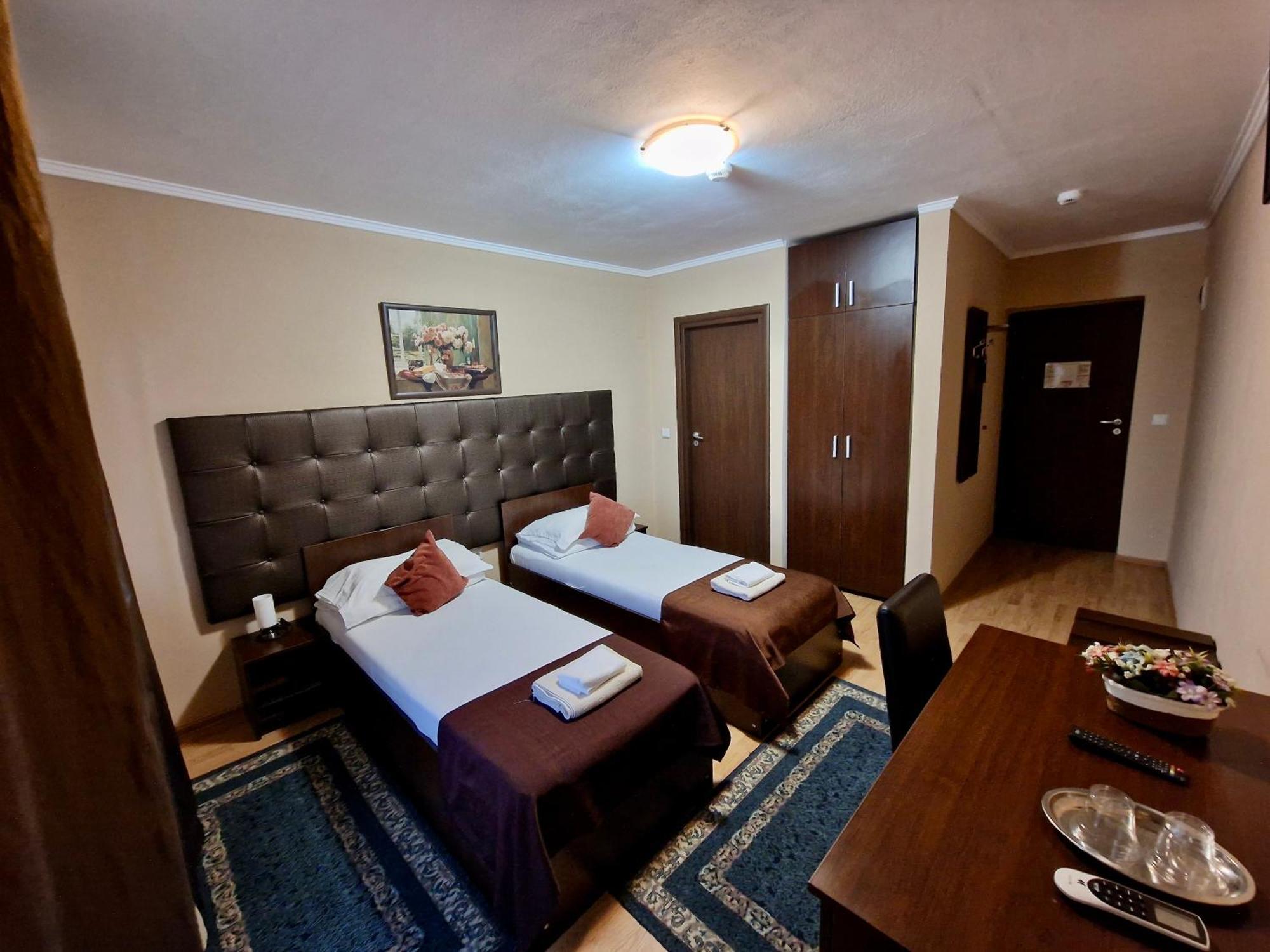 Hanul Lui Bogdan Economy Inn Făget Dış mekan fotoğraf