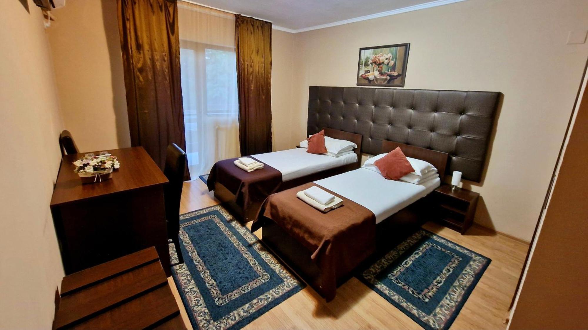 Hanul Lui Bogdan Economy Inn Făget Dış mekan fotoğraf