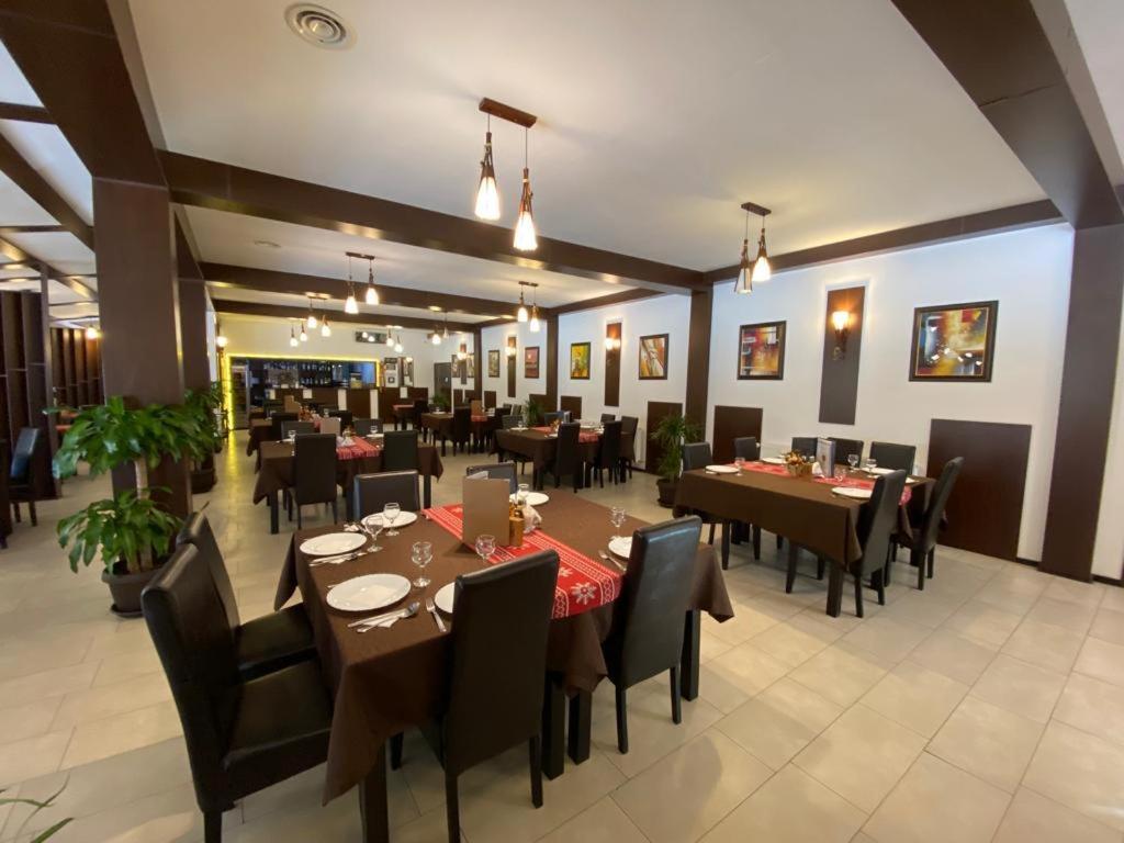 Hanul Lui Bogdan Economy Inn Făget Dış mekan fotoğraf